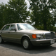 Illustration for article titled What Its Like To Drive Classic V8 Cruisers From Mercedes And Buick